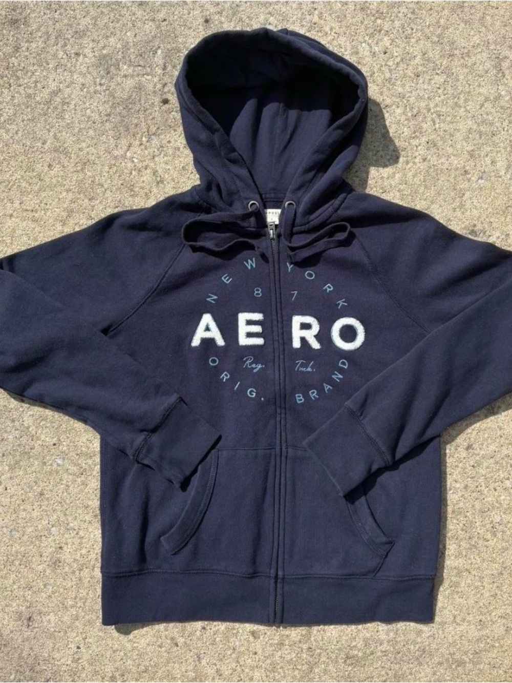 Vintage navy blue Aeropostale Y2K zip up hoodie, size M